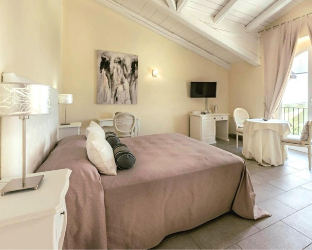 Villa Locanda San Giorgio à Neviglie Chambre photo