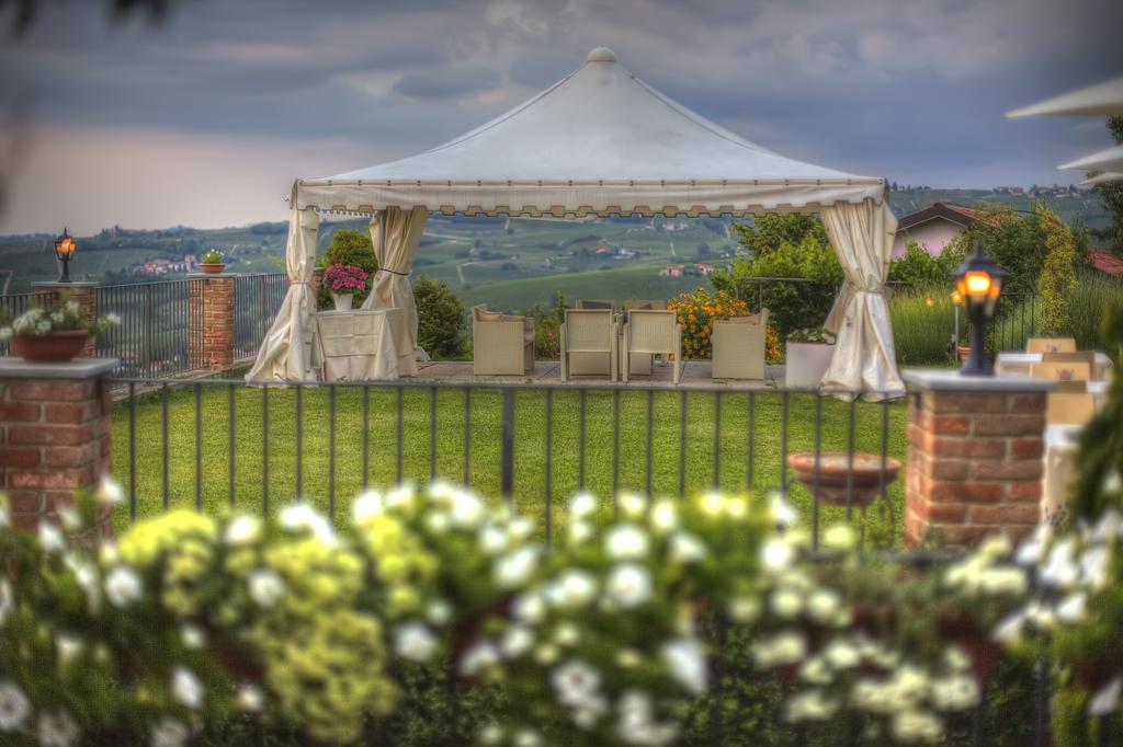 Villa Locanda San Giorgio à Neviglie Extérieur photo